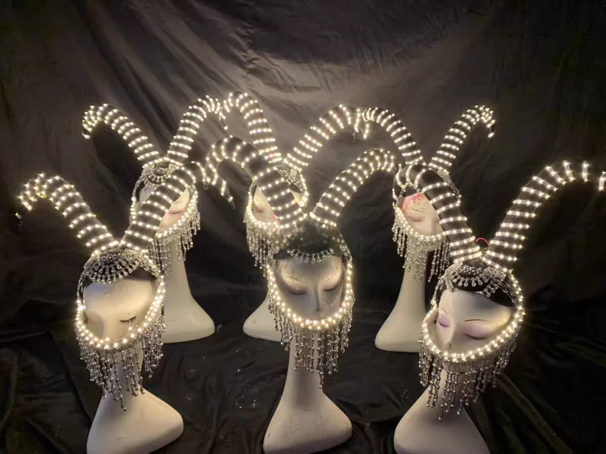 

Millennium Faion Sexy Diamond Hair Accory LED Glowing Horn Nightclub Bar Accory Trendy Festive Season Autumn 2023