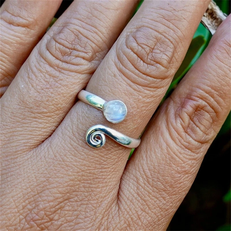 Sweet Romantic Women Inlaid Moonstone Rings Boho Women Silver Color Metal Rings Engagement Wedding Party Jewelry Gift  For Her