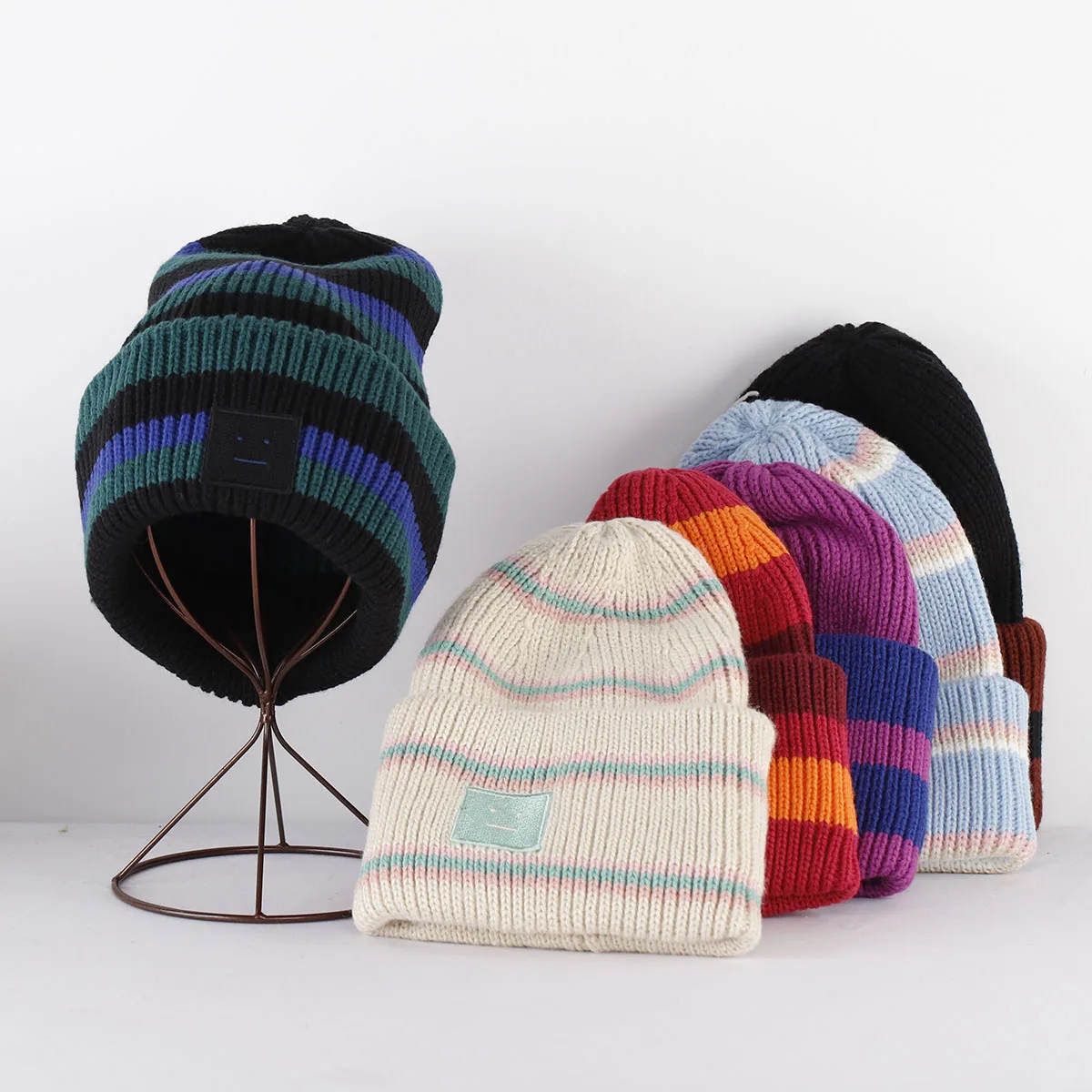 Winter Thickened Warm Hat Wool Ski Hat Knitted Hat Sequin Hat Rainbow Stripe Thickened Winter Pullover Hat Knitted Hat Warm Hat