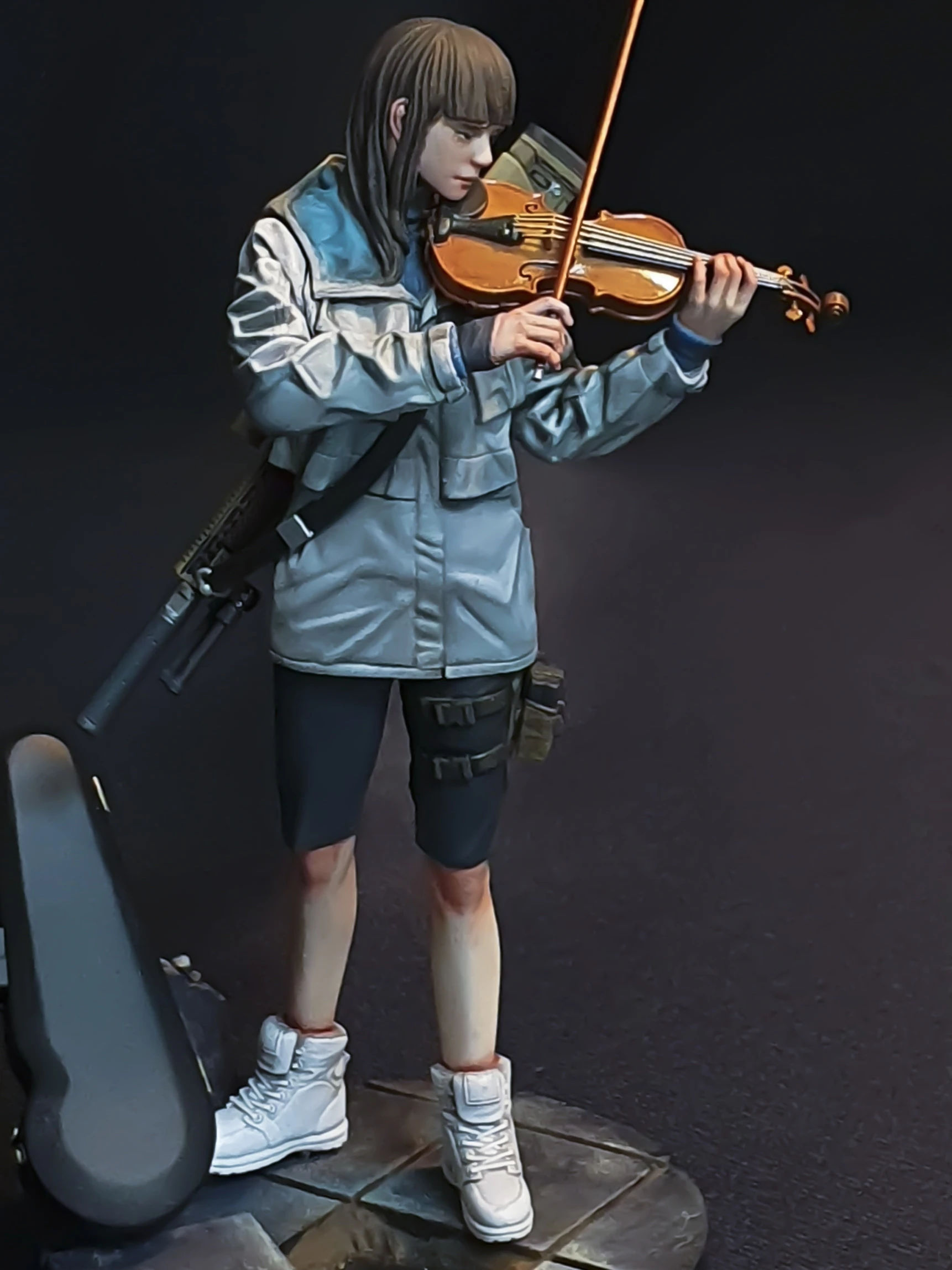 Resin Figure Kit 1/20 Resistance Violinist Unpainted Garage Resin Kit