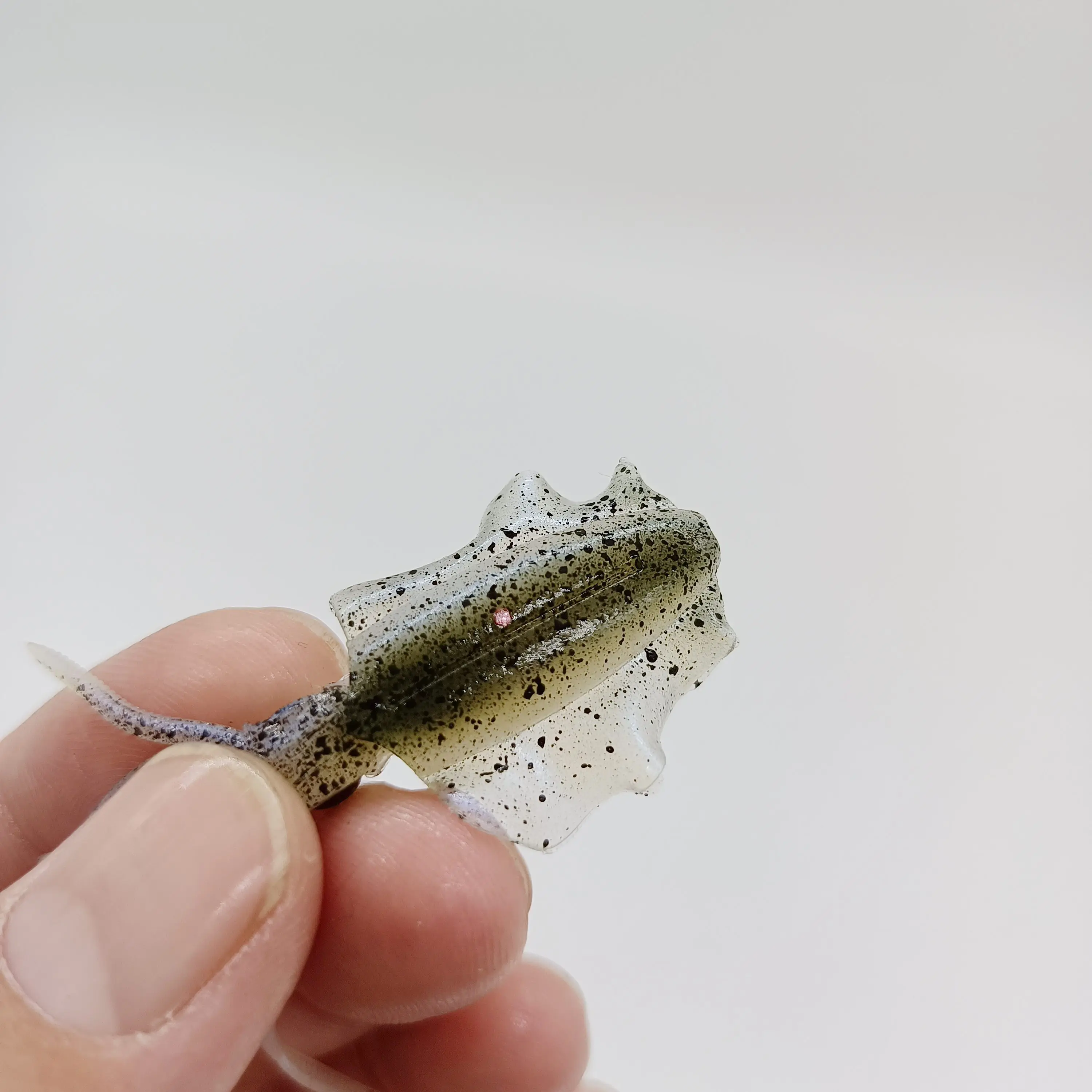 DUODUOYU 1PCS Mini Weiche Tintenfisch Angeln Locken 6cm 2g Leucht UV Tintenfisch Jigs Für Süßwasser Angeln locken Wobbler Köder Angelgerät – Detail 13