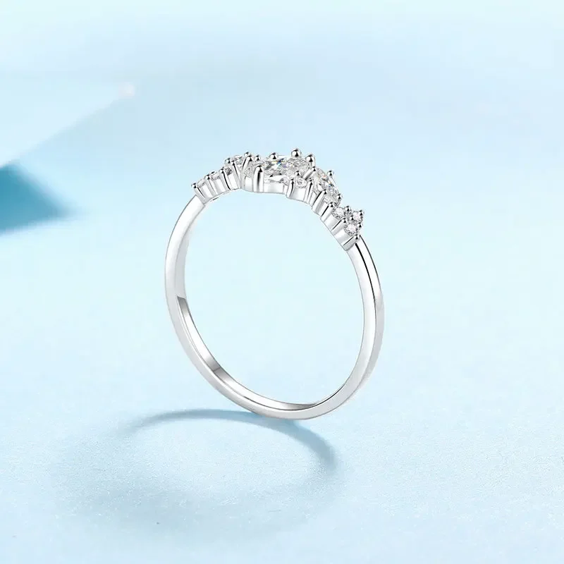 

Sparkling 0.58 Carat Moissanite Platinum Ring for Women, Luxury Diamond Fashion Pt950 Niche Light Rings Wedding Jewelry