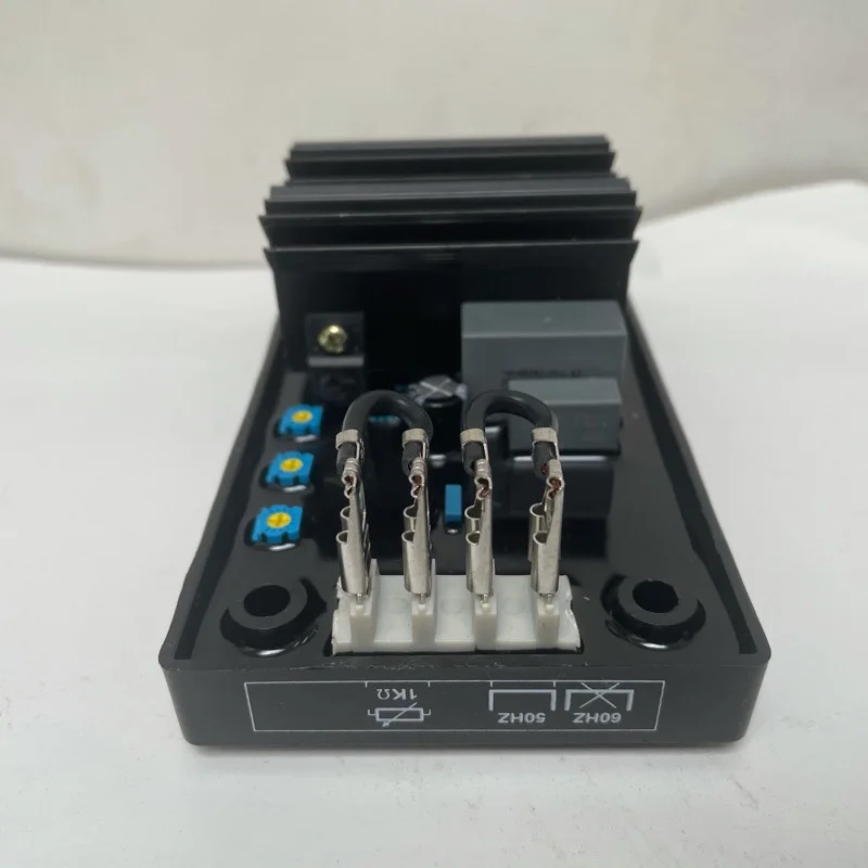 

R230 AC Brushless Automatic Excitation AVR Generator Regulator Regulator Regulator Pressure Plate