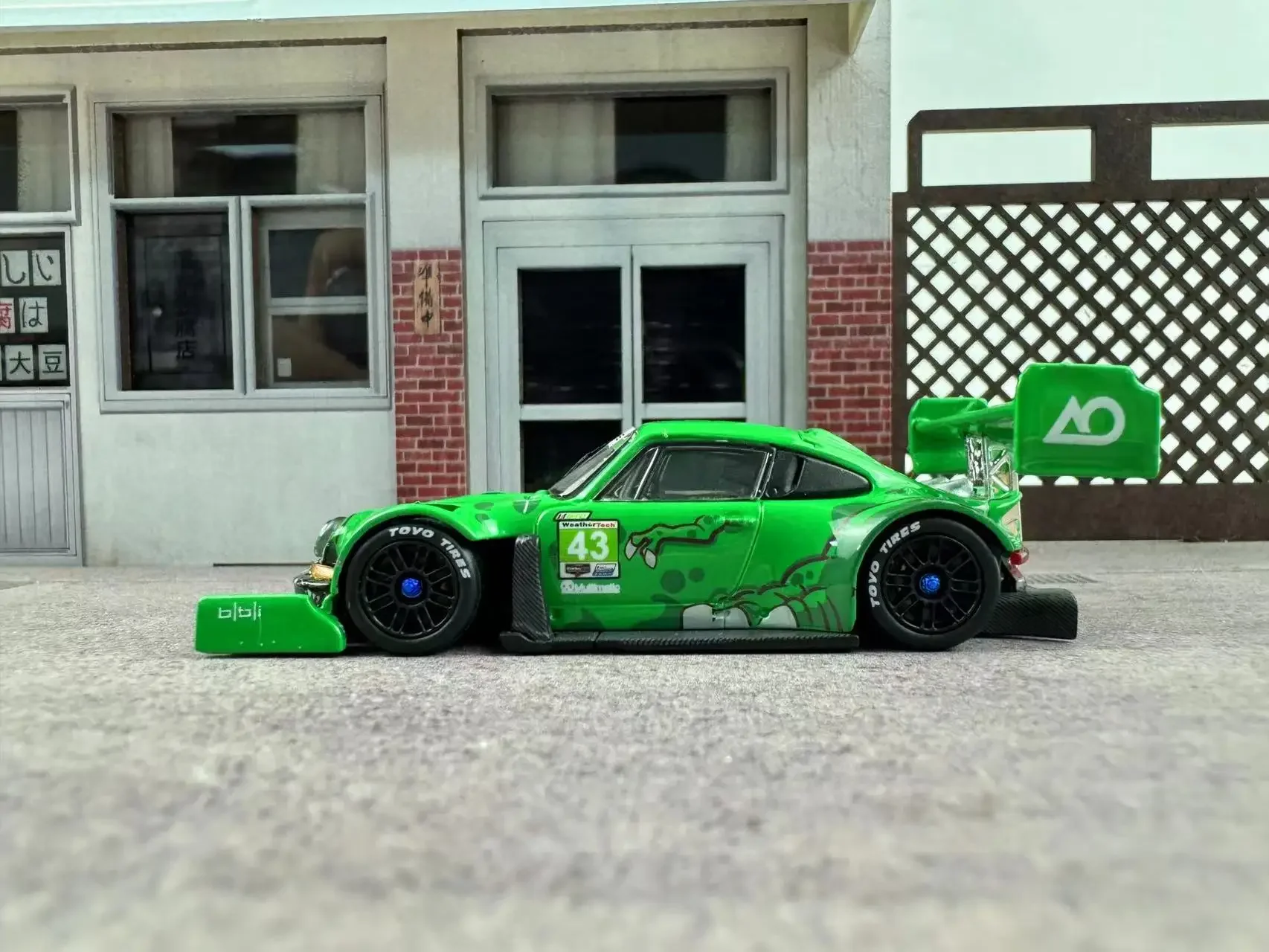 

TOP 1:64 SVRSR Block43 Green Dragon Limited699 Diecast Model Car