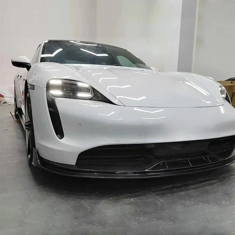 

Высококачественный карбоновый обвес Tayca Upgrd: передний сплиттер, задний диффузор, боковые пороги