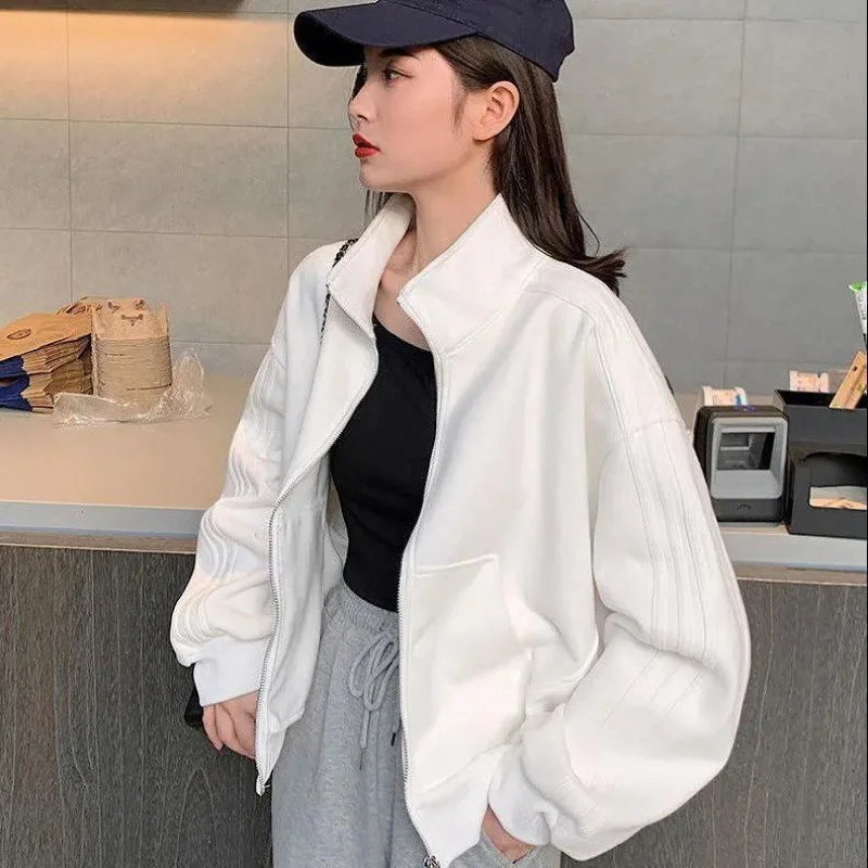 

2023 Spring Autumn New Salt Short Baseball Clothes Women Year Design Sense of Small Casual Sports Small Fellow Jacket Tide