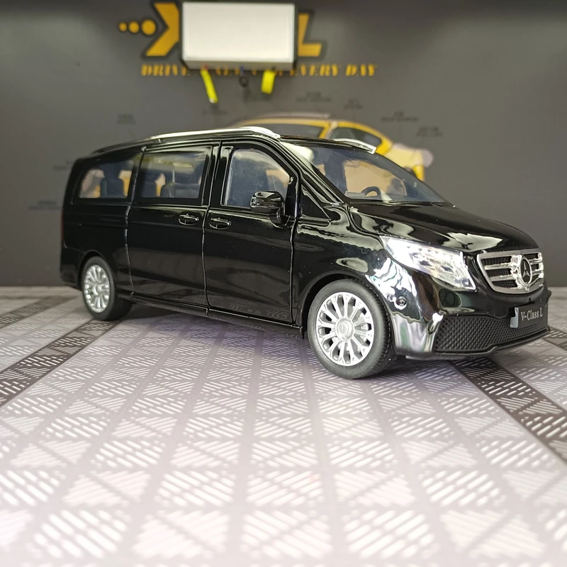 Simulación 1:24, modelo de vehículo comercial de aleación Mercedes Benz V260L, accesorios para coche, puertas y capó de motor, el maletero se puede abrir