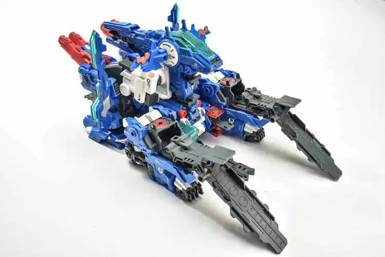 In Voorraad Nieuwe Getransformeerde Speelgoed Master Made Mega Serie SDT-05 Odin Anime Model Speelgoed voor Jongens Geschenken Originele Doos Action Figure Speelgoed