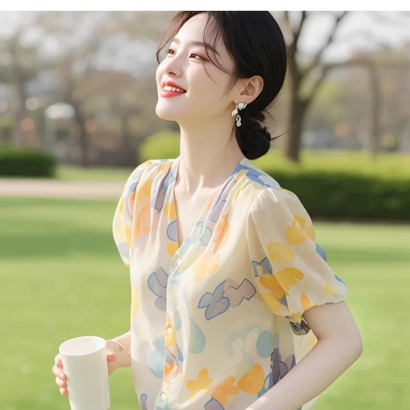 Chemises Vintage pour femmes, chemises coréennes, mode col en v, vêtements amples printemps/été imprimés, manches courtes, hauts pour femmes