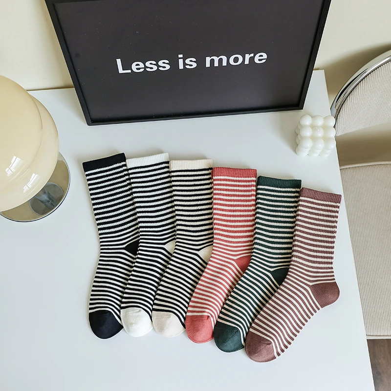 2023 Popular Crew Socks for Wemen Spring Summer Autumn Korea Ins Style Striped Pile Socks Cotton Comfortable Socks