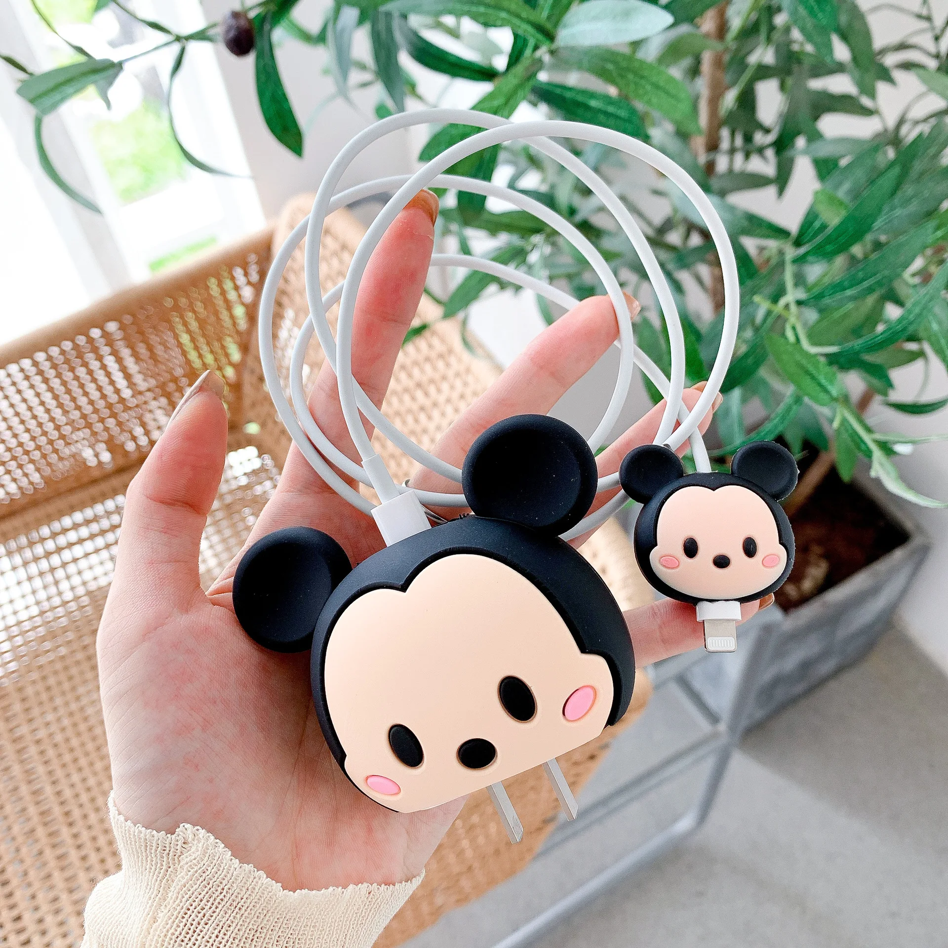 Disney Minnie Cable Protector For iPhone 11 12 iPad 18W 20W Data Line Cable Winder Silicone Fast Charger Protection Organizer