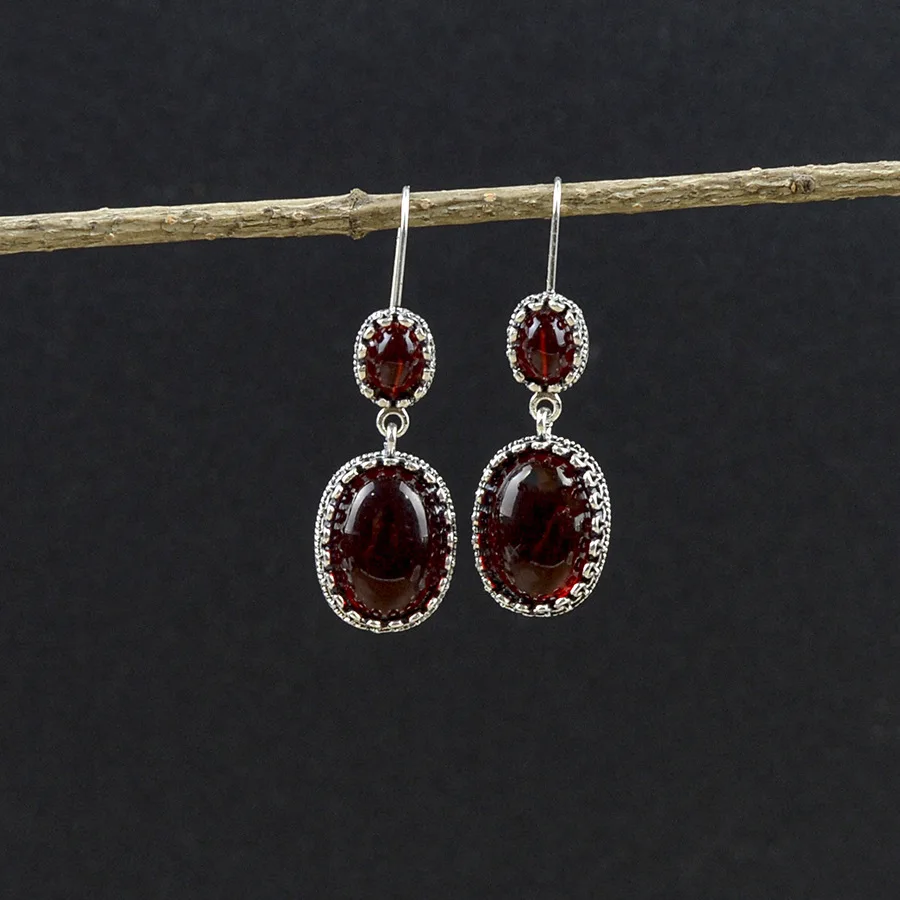 DIY accessories Cross-border new retro baroque red stud earrings, European and American fashion light luxury high-end sense diam