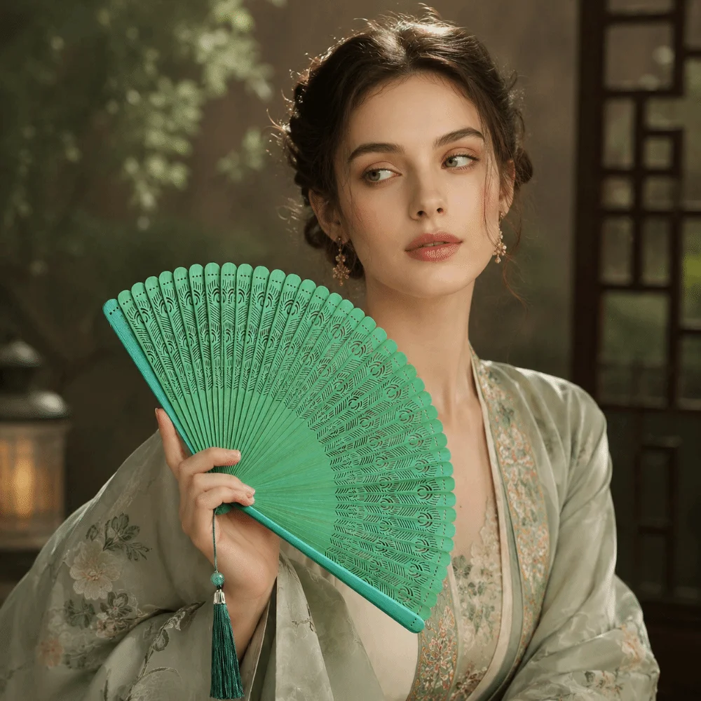 Peacock Feather Design Folding Bamboo Fan Solid Color Portable Tassel Folding Fan with Tassel Classical Women's Folding Fan