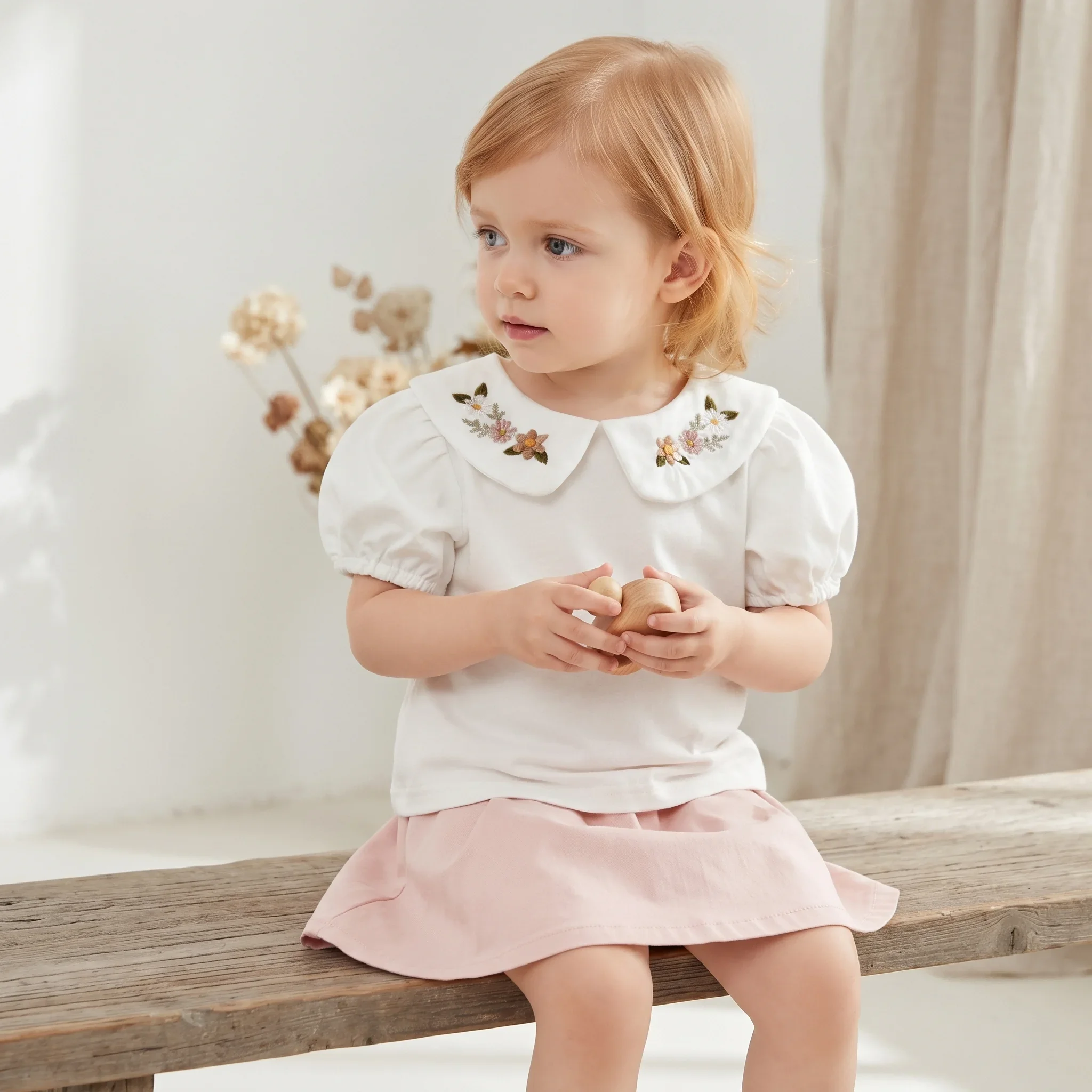 

Summer Baby Boys Girls Peter Pan Collar T-shirt Toddler Solid Color Top Clothes Korean Style Flower Embroidery T-shirt 0-3Y