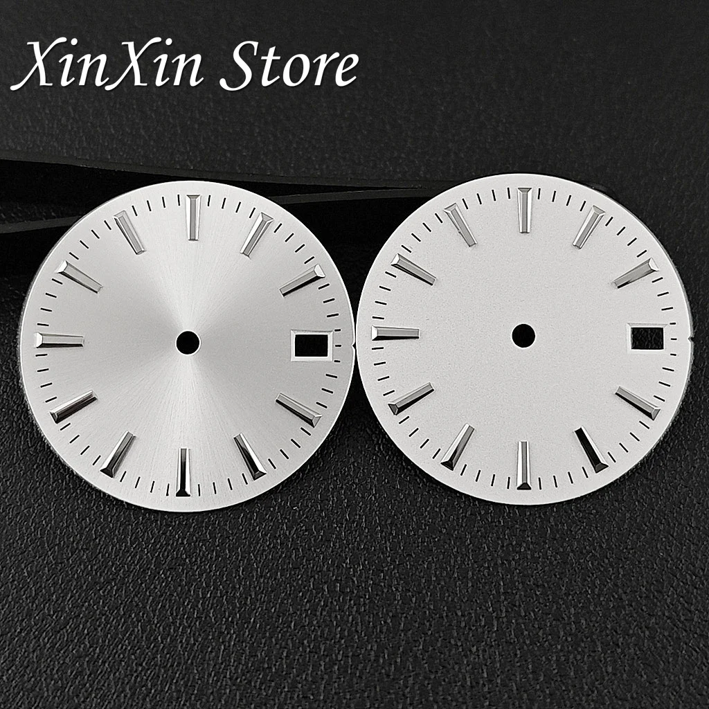 جودة عالية 28.5 مللي متر NH35 أمة الله ساعة الطلب المشارب سطح بسيط تاريخ واحد مع NH35 ساعة الأيدي لحركة NH35 NH36 4R