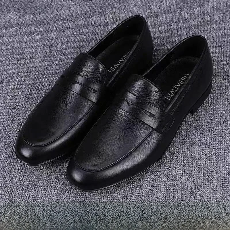 

Spring Summer New Faionable Versatile Bean oes Slip-On Loers Men's Leather oes Breathable Dad oes Casual Sle