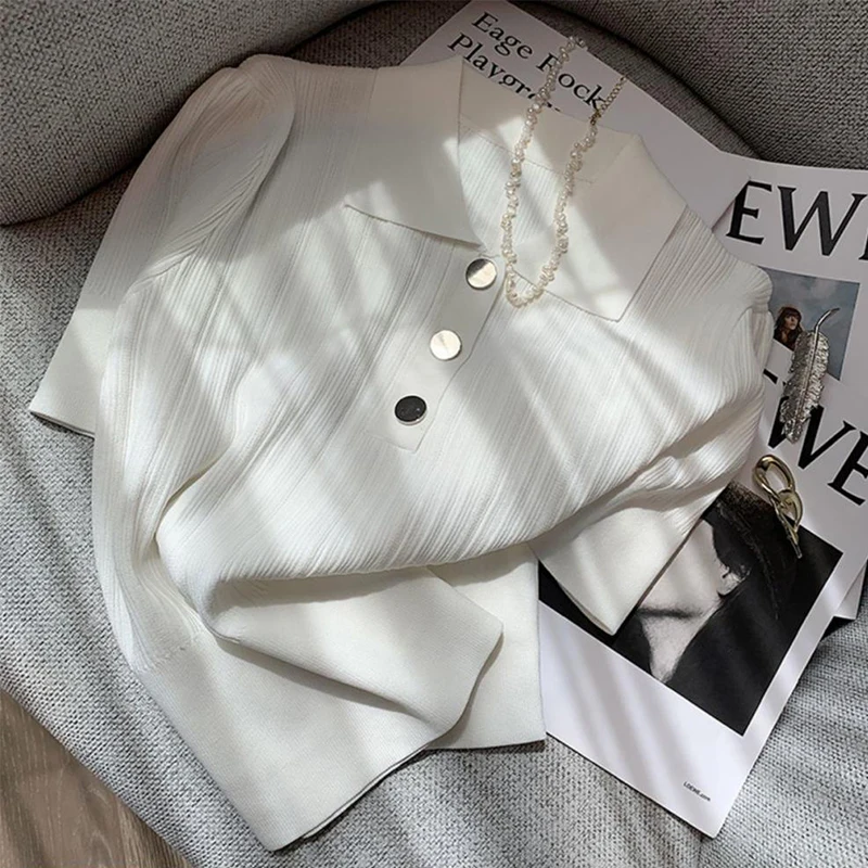 패션 니트 폴로 셔츠 여성 여름 슬리밍 짧은 소매 티셔츠 세련된 얇은 나사 스레드 탑 2025 한국 여성 의류