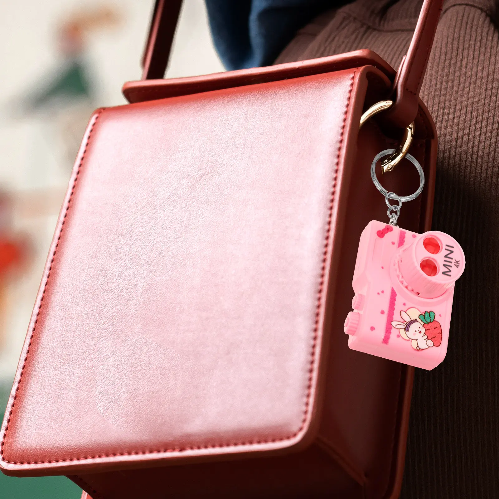 Stylish Camera Modeling Keychain Projects Fun Cartoons Compact Lightweight Key Ring Ornament for Daily Use Adorable Bag
