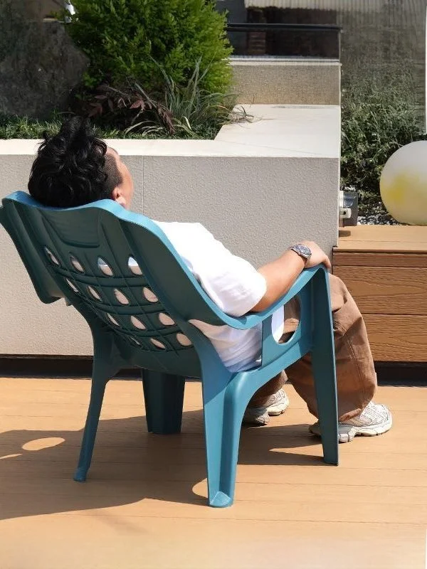 plastic-recliner-chair-outdoor-leisure-furniture-portable-stool-large-street-food-stand-seniors'-back-chair