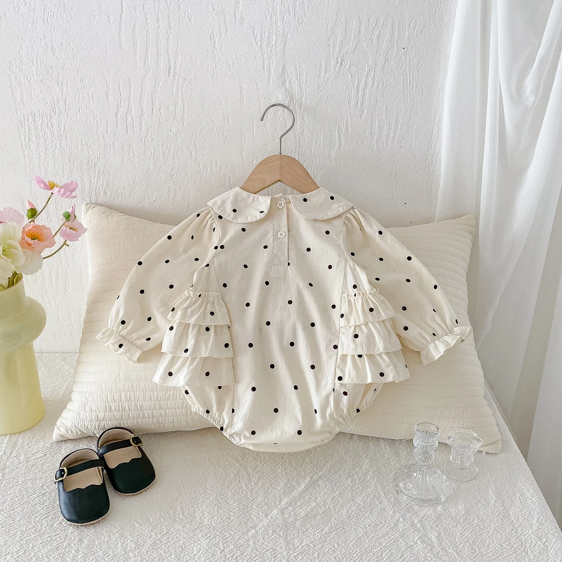 2026 Herbst Prinzessin Baby-Body mit Polka-Dots, Rüschen und Peter-Pan-Kragen, Kleinkind-Einteiler mit Langen Ärmeln, Weiche Babykleidung für Mädchen – Detail 4