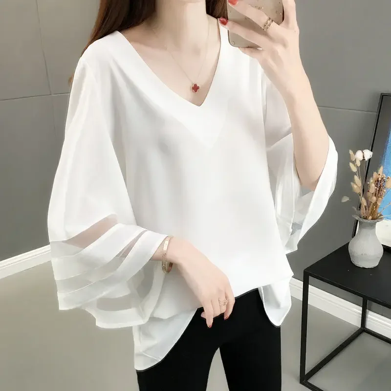 Oversized Temperament Elegant Hollow Out Loose Chiffon Shirt for Women\'s Summer Flared Sleeve Slimming Age Reduction T-shirt Top