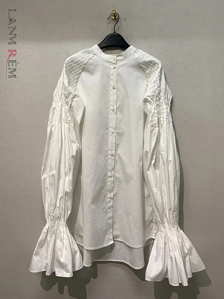 LANMREM Fashion White Women\'s Shirt Round Neck Flare Sleeves Single Breasted Tops Casual 2024 Spring New Clothing 2AA4086