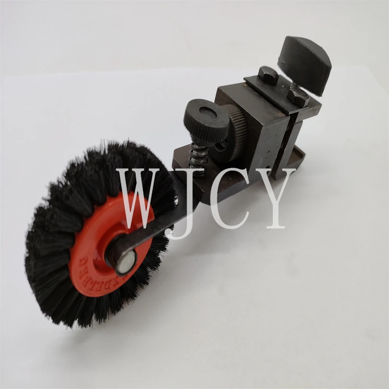 

MV.017.111 Колесо щетки для прессования бумаги лучшего качества для деталей печатной машины SM102 CD102