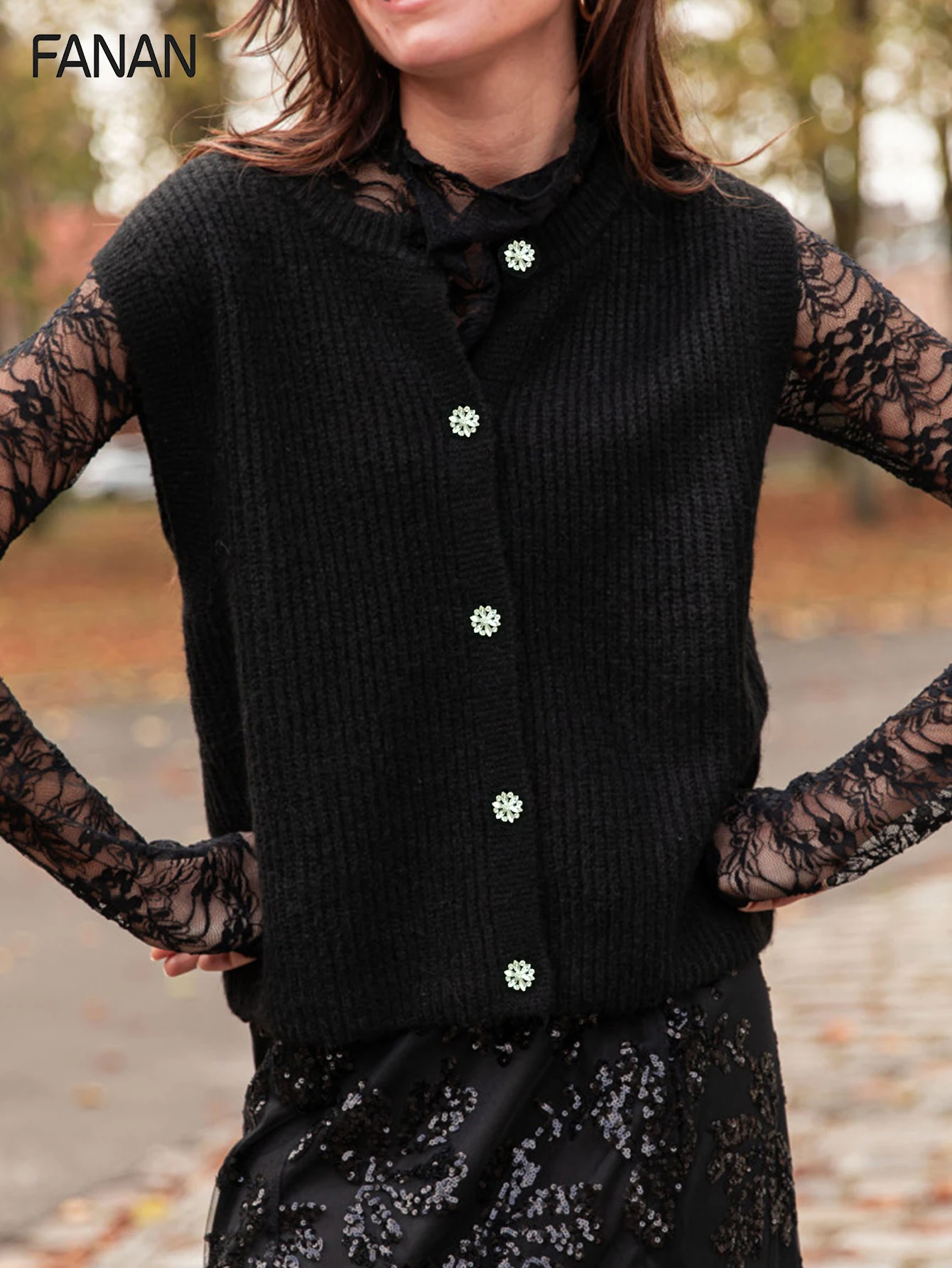Nuevos suéteres de punto de nicho para mujer, ideales para otoño, primavera y verano, diseñados en un estilo informal, suéteres holgados con cuello en V y estampado blanco, tops informales y elegantes para otoño/invierno, estilos básicos y versátiles para el día a día urbano, ropa informal y a la moda para vacaciones, cárdigans de punto de nicho con estampado de diseñador, conjuntos para el día de San Valentín, ropa estilo Instagram, popular entre compradoras coreanas, regalos para citas, ropa de mujer.