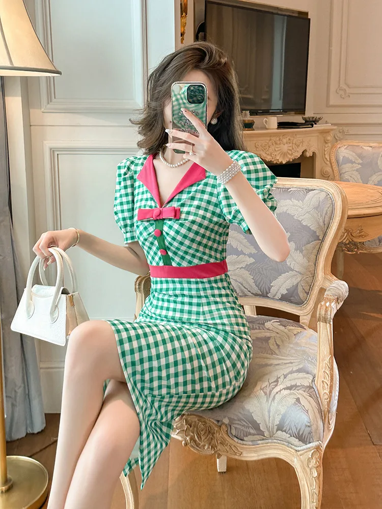 New summer women's wear Hong Kong style V-neck slim plaid dress Western style waist mid-length skirt