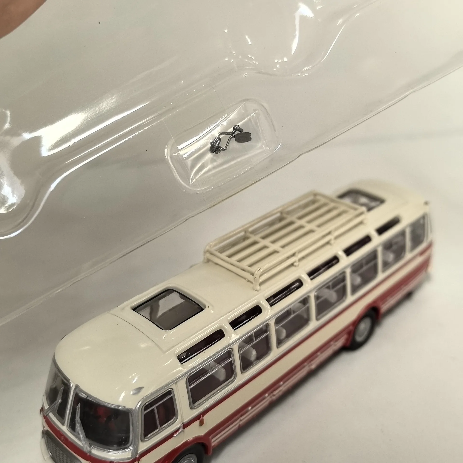BREKINA HO 1/87 Scal SKODA 706 RTO JELCZ 043 Bus with Rearview Mirror Accessory Kit Plastics Car Model view 6