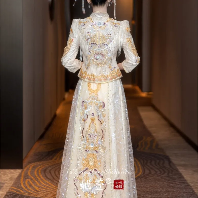A new champagne-colored wedding dress thin Chinese-style