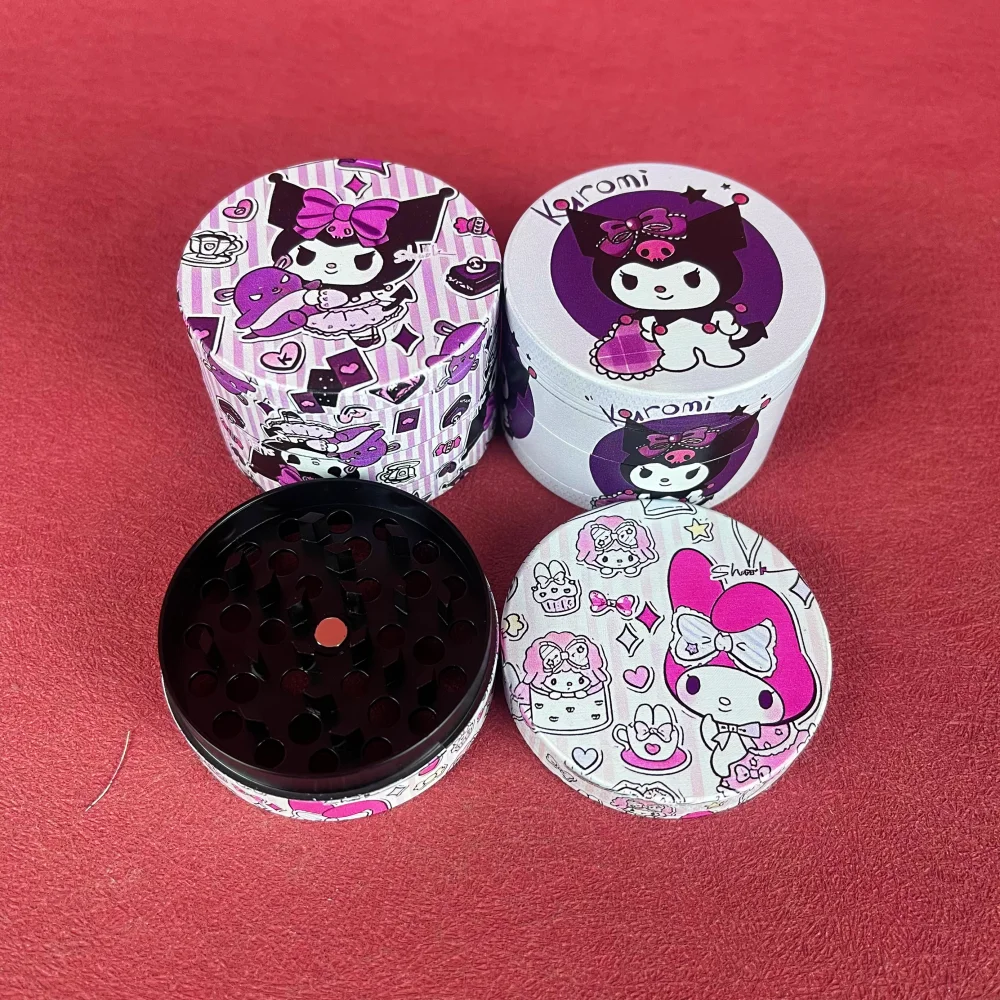 Moedor de Ervas Kuromi de 2 Polegadas, 4 Camadas, Moedor Manual de Metal Hello Kitty Sanrio, Acessórios para Fumar Cigarros, Presente