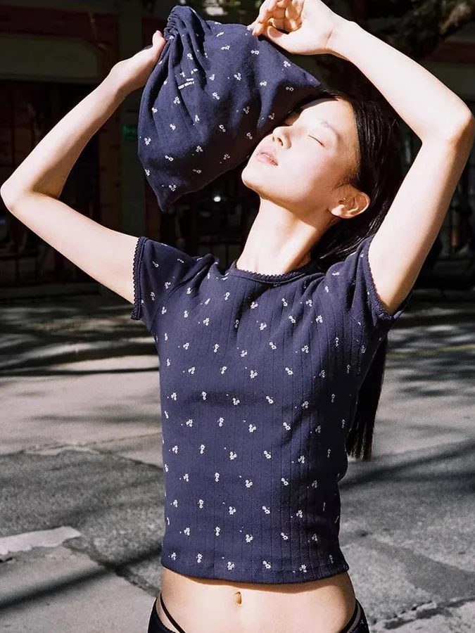 

2025 Summer New Dongdaemun Korean Sle Floral Print ort Sve T-irt orts Set Women Two Piece Set Cotton round Ne Ov...