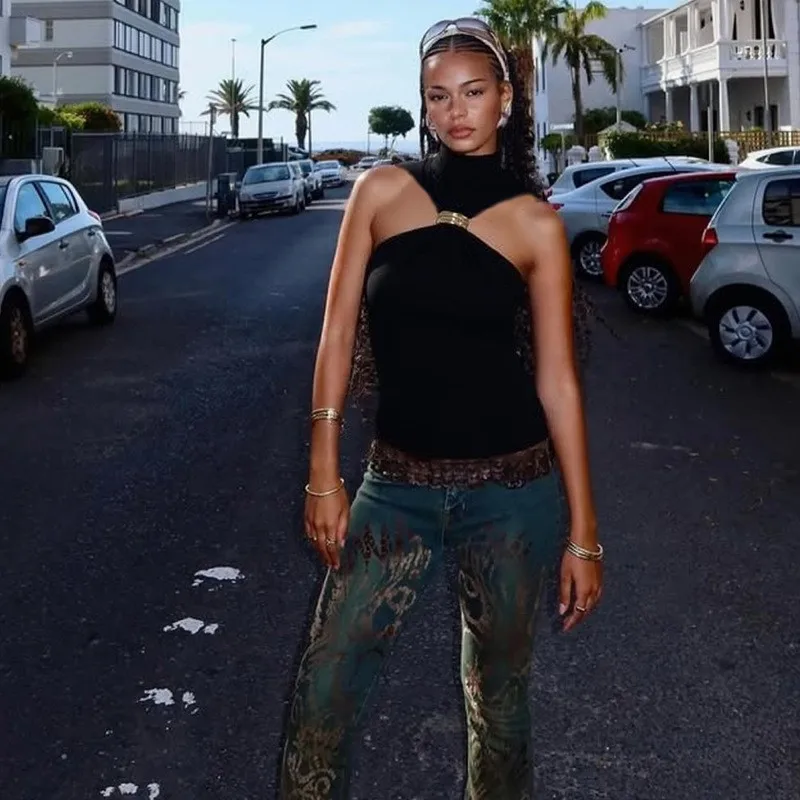 เสื้อครอปท็อปโลหะรัดรูปสำหรับผู้หญิง ดีไซน์เก๋ไก๋ทันสมัย เหมาะสำหรับใส่ในฤดูร้อน ออกงานกลางคืน หรือใส่เป็นชุดนอน