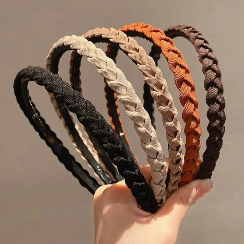 1PC New Premium Toothed Non-Slip Hair Tie in Milk Chocolate Color for Face Washing, Headband, and Hair Accessory