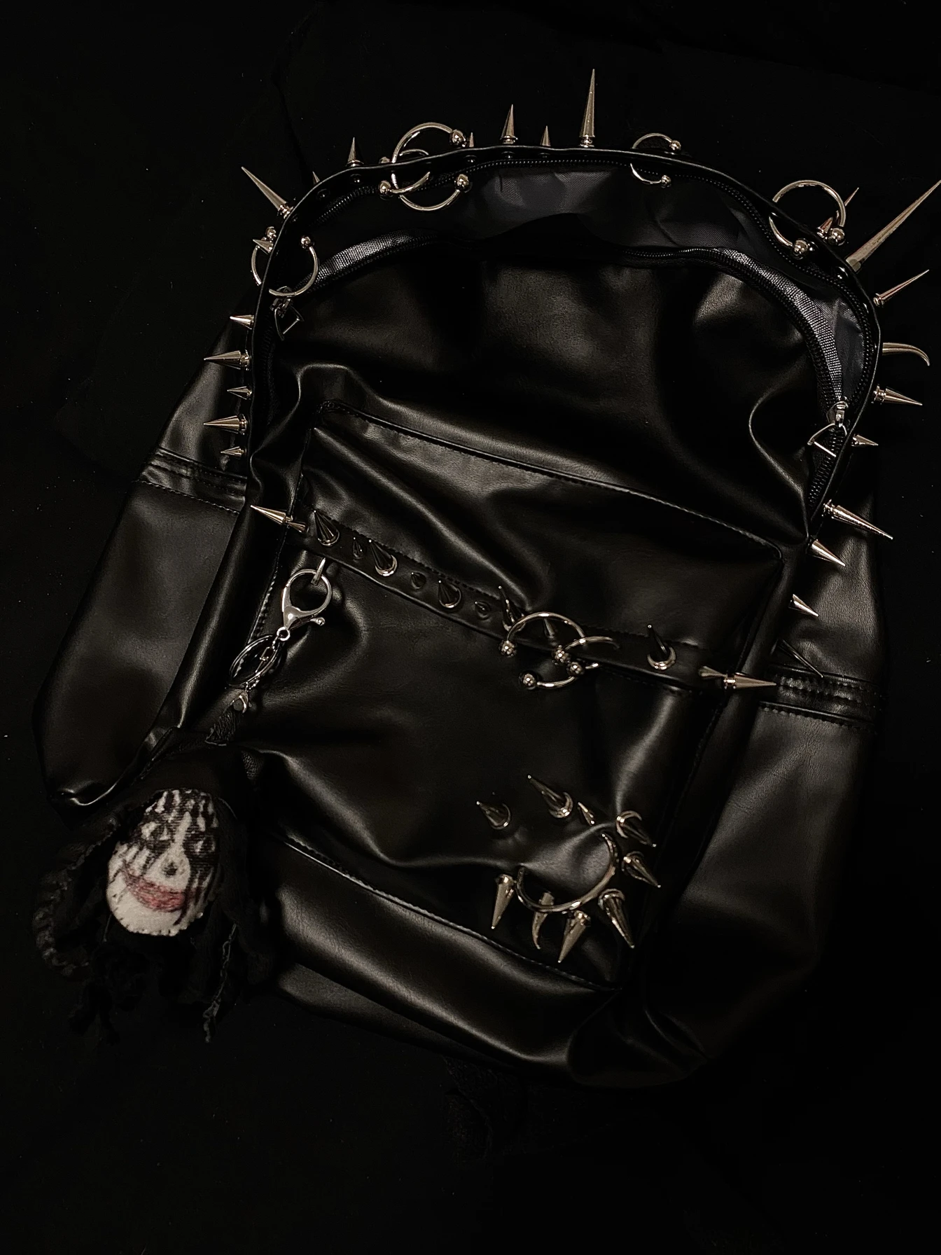 punk rivet black leather backpack men's bag Fashion Large Capacity backpacks women'bag