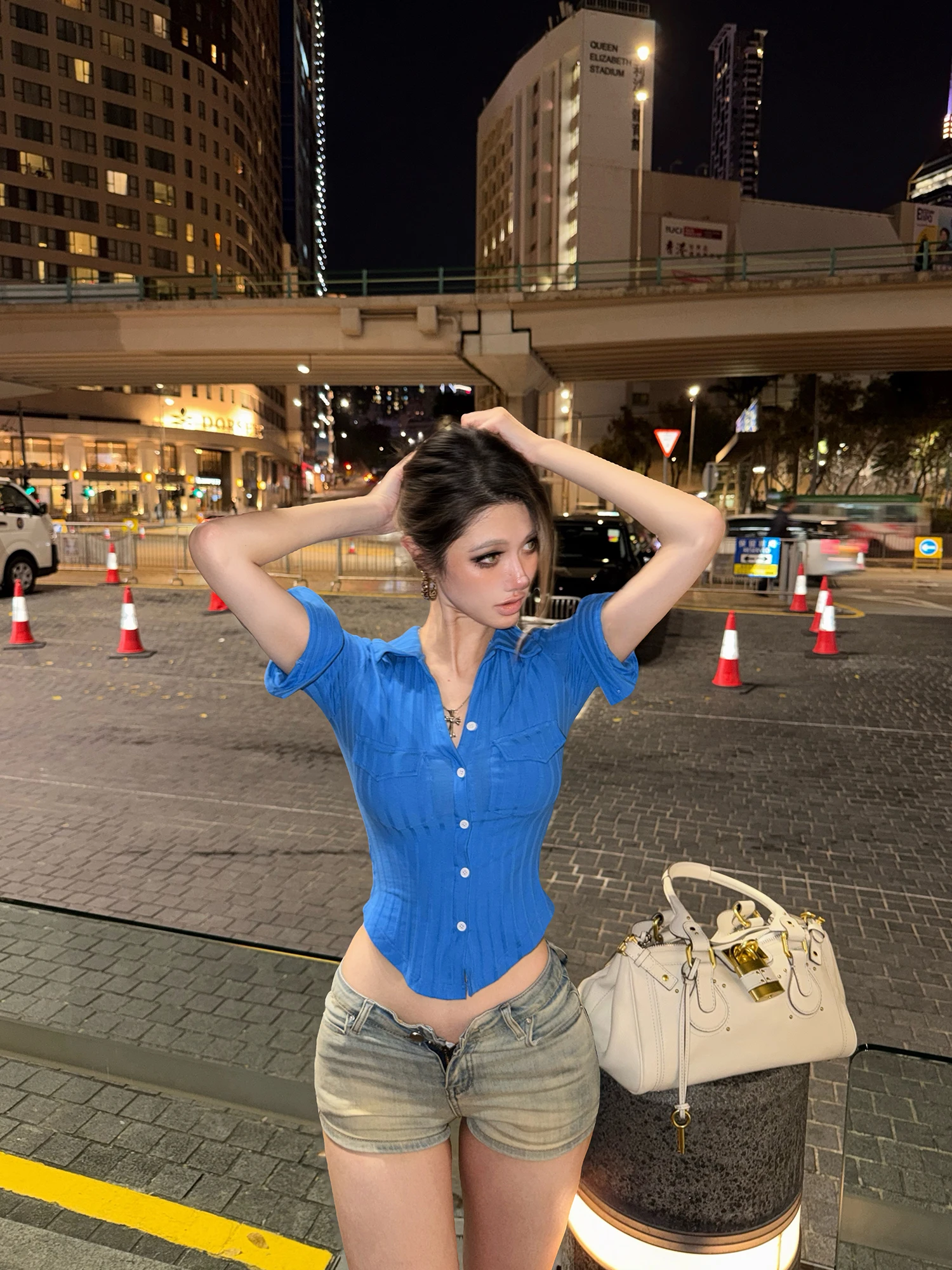 

Футболка с коротким рукавом цвета Кляйн, с глубоким V-образным вырезом, вязаная, повседневная, приталенная, из смесового хлопка, дышащая, укороченная, для ежедневной носки