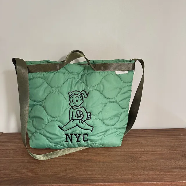 Casual pikowana torebka bawełniana wyściełana torebki damskie puchowe torby kosmiczne dla kobiet 2023 duża haftowana torba na ramię Crossbody Shopper