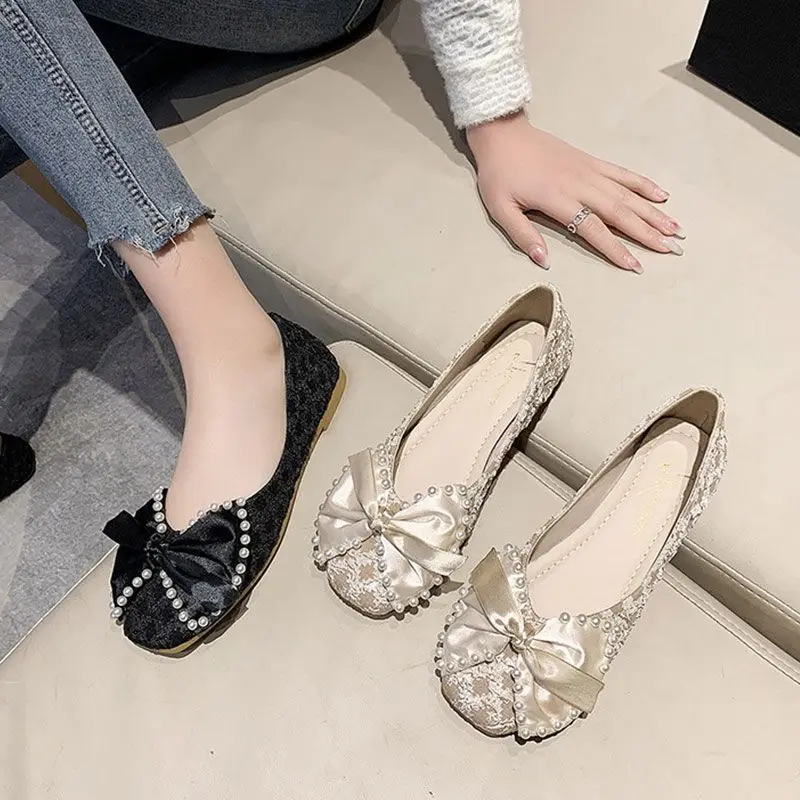 

Women's 2026 New Fashion Pearl Embellished Square Toe Soft Sole Flat Slip-On Low Cut Bow Beaded Casual Flats