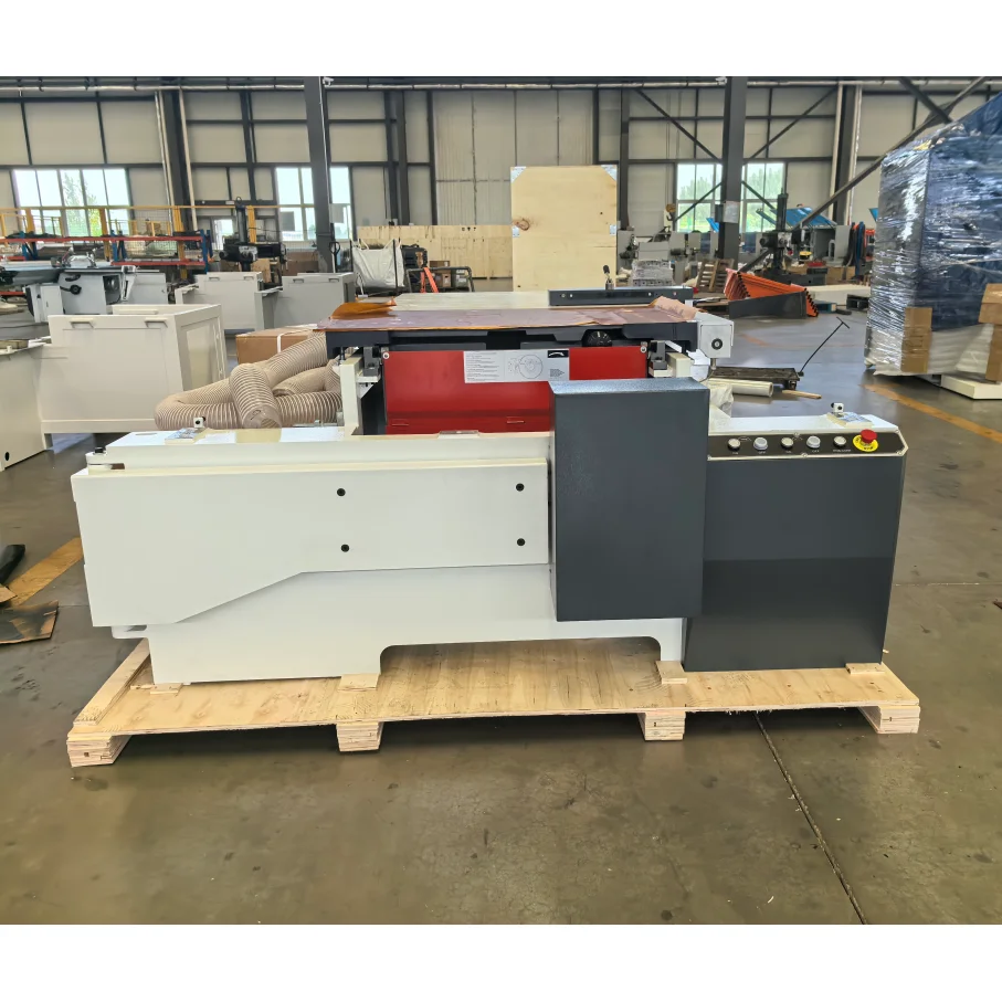 Furniture Grade CNC Sliding Table Saw With Digital Display and 5.5kW Motor