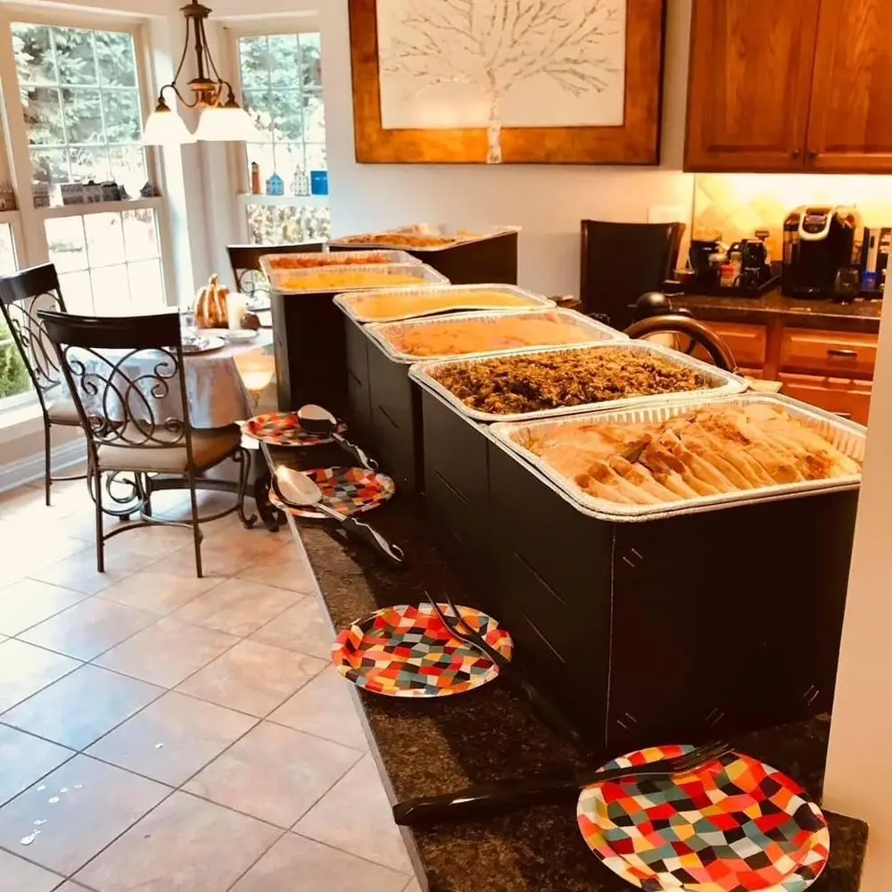 

Versatile Outdoor Food Warmers - Elegant Stands for Party Catering, Keeping Dishes Warm or Cool