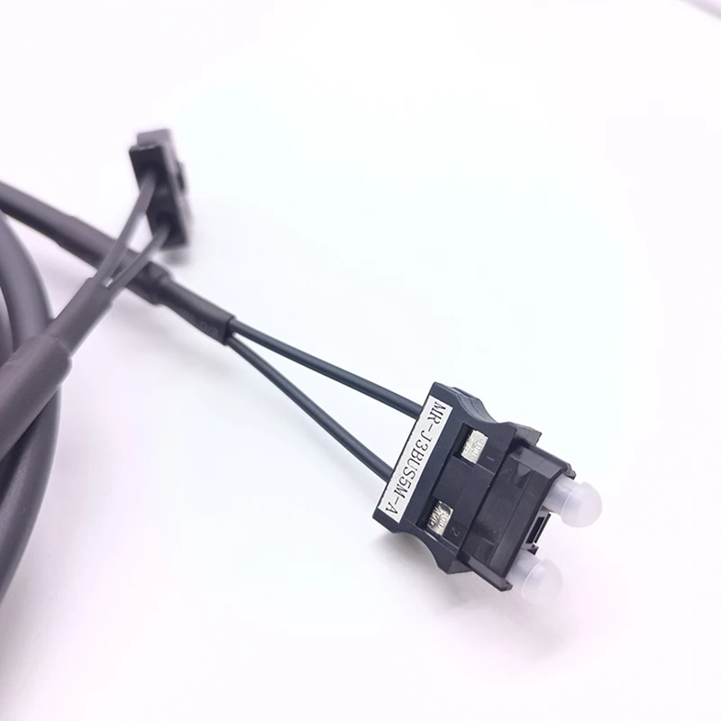 MR-J3BUS5M-A MR-J3BUS10M-A MR-J3BUS20M-A MR-J3BUS3M Cable de fibra óptica para Servo Mitsubishi