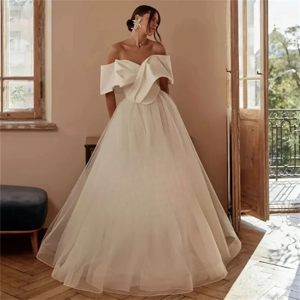 Customized Wedding Dress Bridal Gown Off Shoulder Bow Detail Tulle Fabric Ball Gown Elegant Luxury Sweep Train