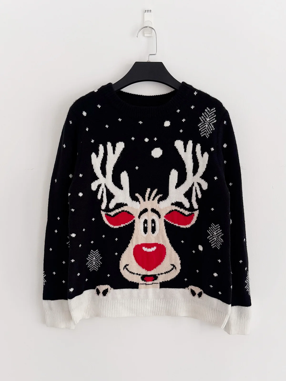 2024 Winter Black Christmas Sweater with Reindeer Pattern Casual Hoodie Knitted Fashionable Top for Comfortable Wear New Arrival