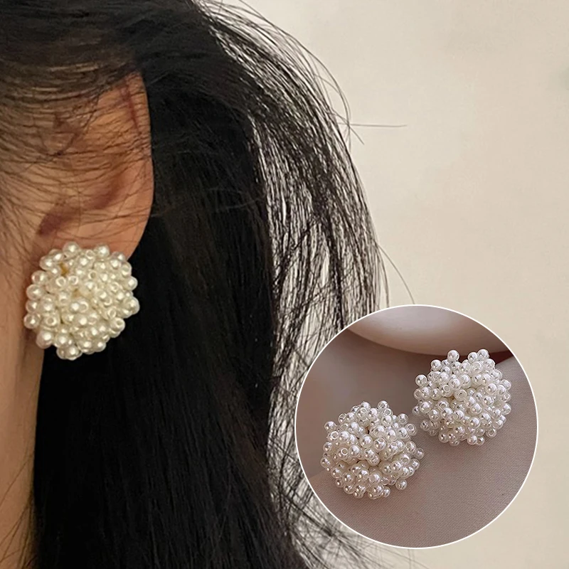 

Gentle White Pearl Flower Stud Earrings High-end Feeling Ear Clip For Women Temperament Wedding Party Jewelry Accessories Gifts