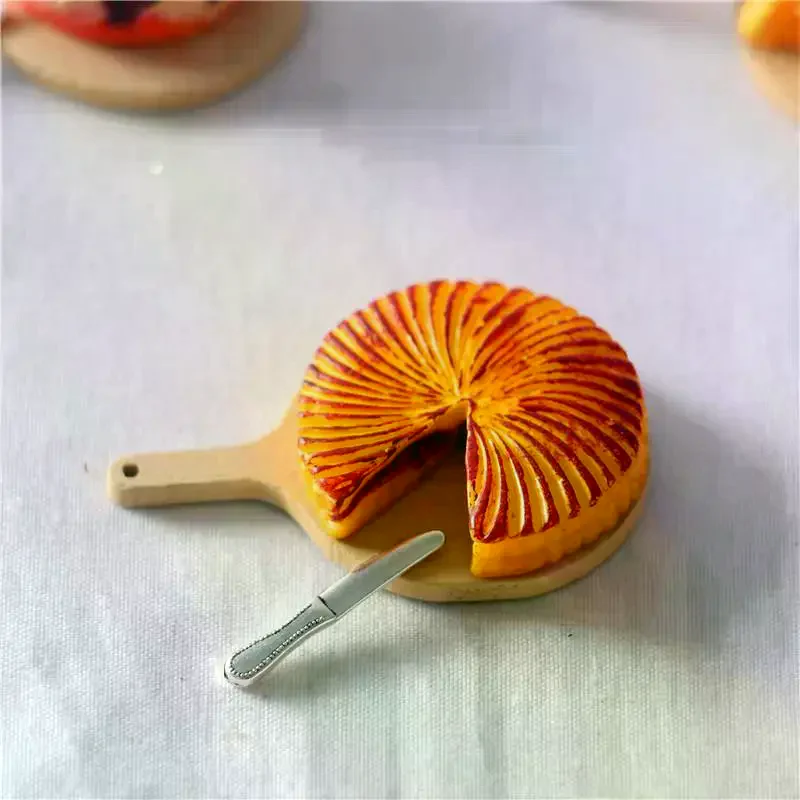 Miniature Cheese Cake Tray Knife Set Dollhouse Realistic Food Model Decor Dollhouse Accessories Doll Shooting Scene Layout Prop