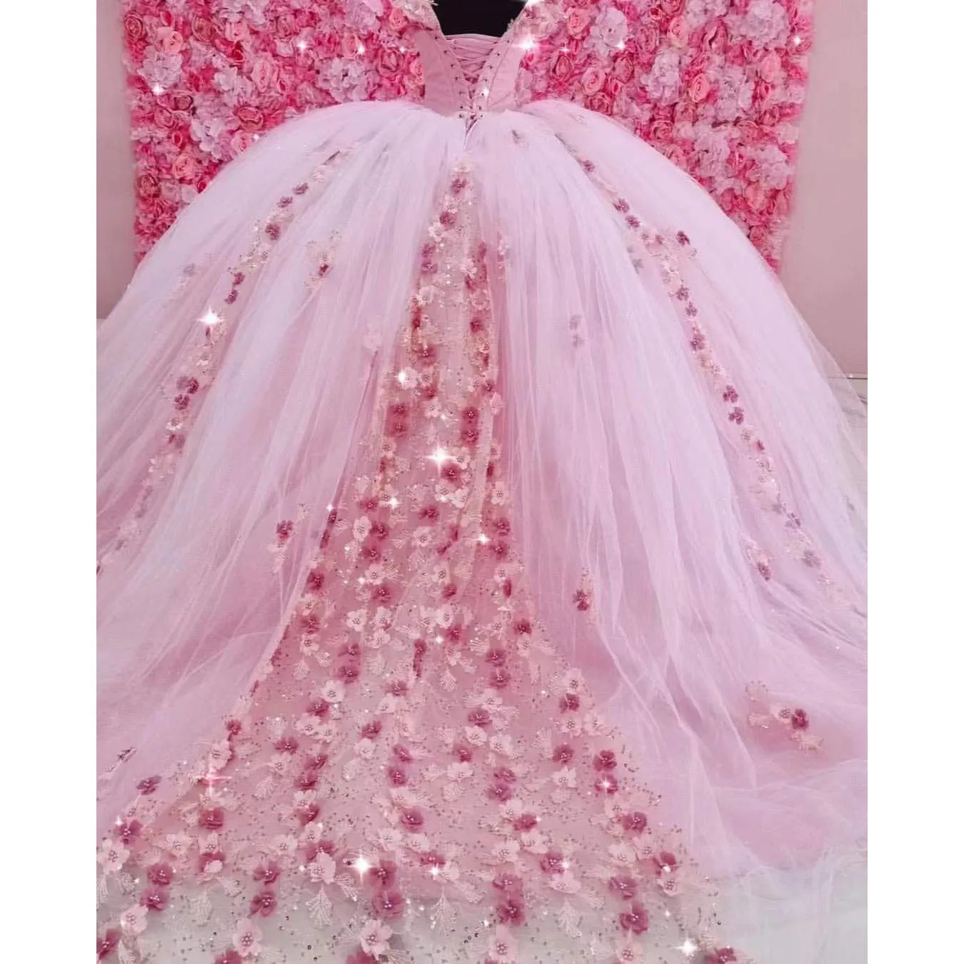 Gaun Pesta Merah Muda Yang Indah Gaun Quinceanera untuk Gadis Manis Manik-manik Berpayet Applique Manis 3D Bunga Vestidos De Fiesta