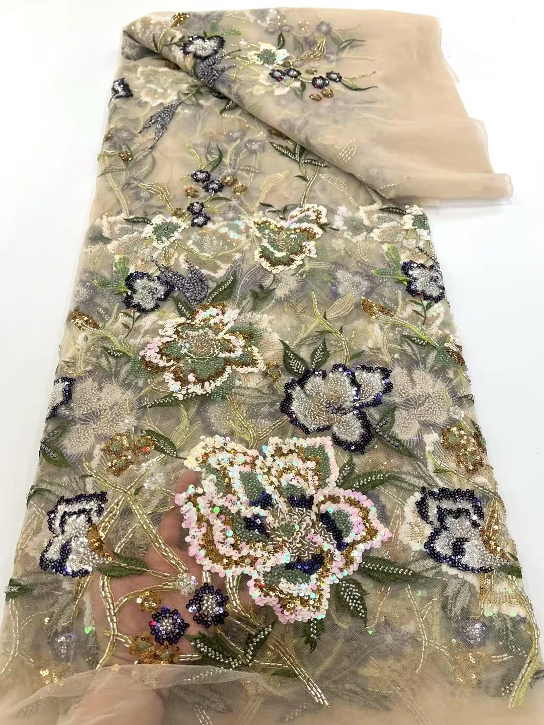 قماش دانتيل أرجواني شبكي مطرز فرنسي، قماش شبكي مطرز بالترتر الأفريقي على الموضة الأفريقية. جودة عالية 5 ياردات