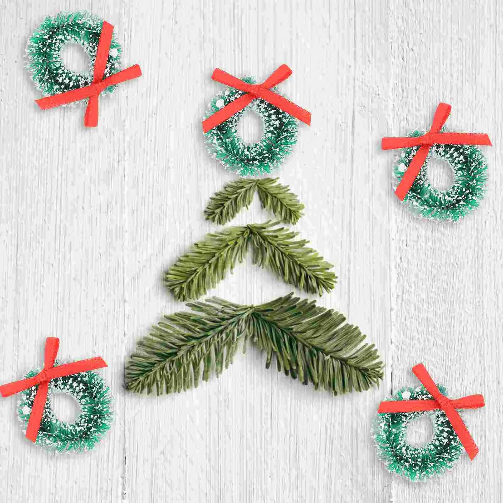 24 Pcs Christmas Wreath Mini Hanging Ornament Outdoor Decor Pendant Party Garland Toy Sisal Silk Adornment Decoration