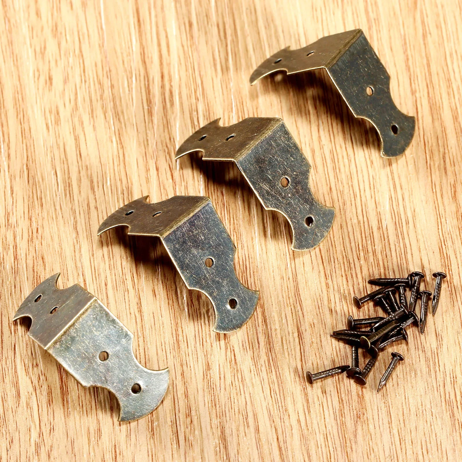 4/8pcs Decorative Corner Protectors Retro Luggage Box Corners Iron Brackets Furniture Desk Edge Cover Antique Bronze 41mm/24mm